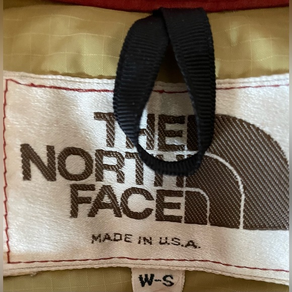 The north face brown label vintage red vest. - Picture 4 of 4